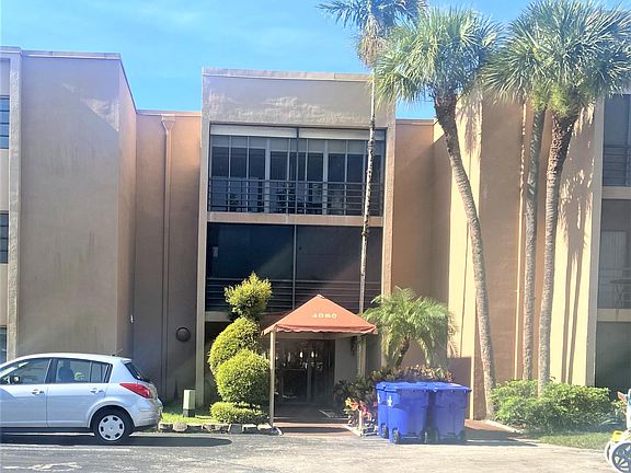 Bldg Entrance