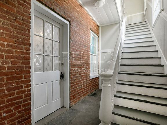 3rd image of 1661 Story Ave APT 1
