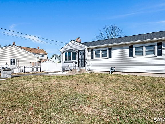 2nd image of 192 Wolcott Hill Road