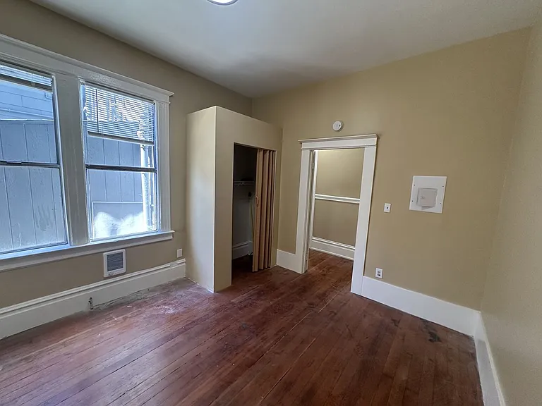 889 34th Street -2701 — Photo 10