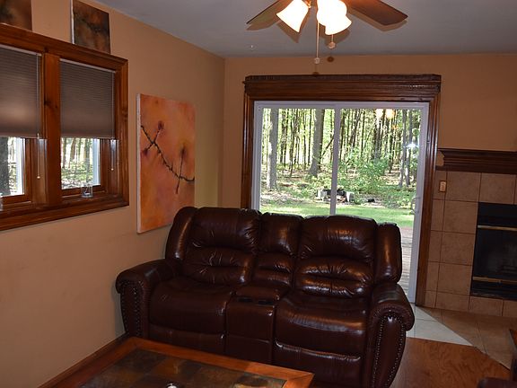 5th image of 211 Whitetail Ct