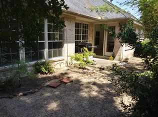 15 Timberlea Pl, Spring, TX 77382