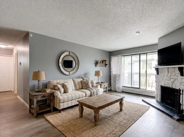 10120 Brookpark Blvd SW #324, Calgary, AB T2W 3G3