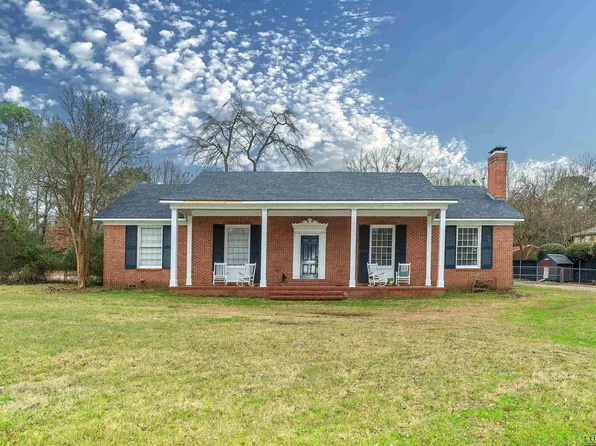 3300 Victory Dr, Marshall, TX 75672