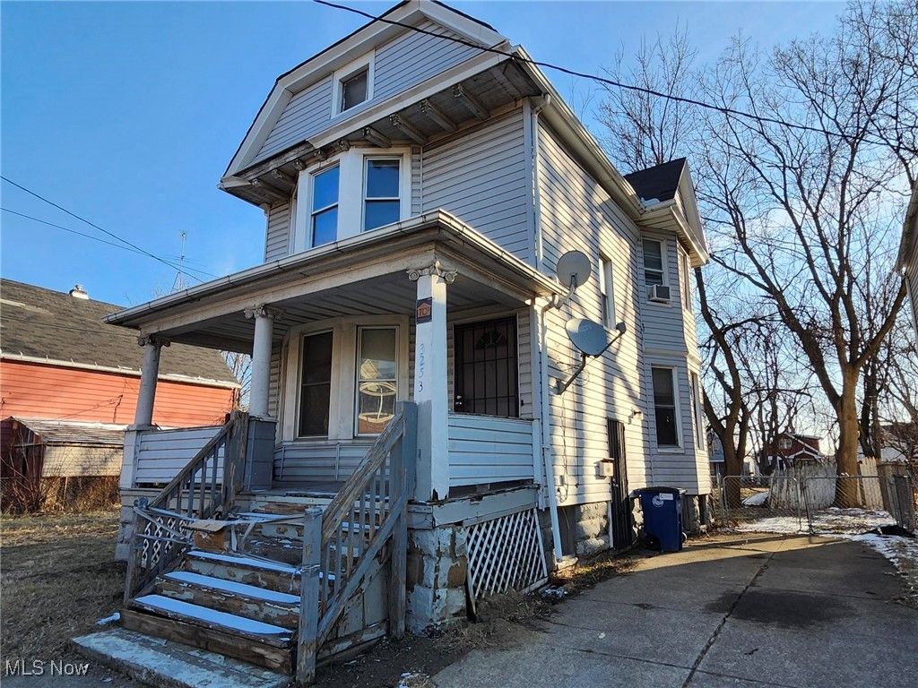 Real estate listing image