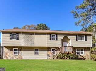 1235 Julie Ct, Riverdale, GA 30296