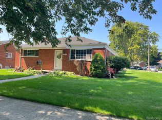 17477 Park St, Melvindale, MI 48122