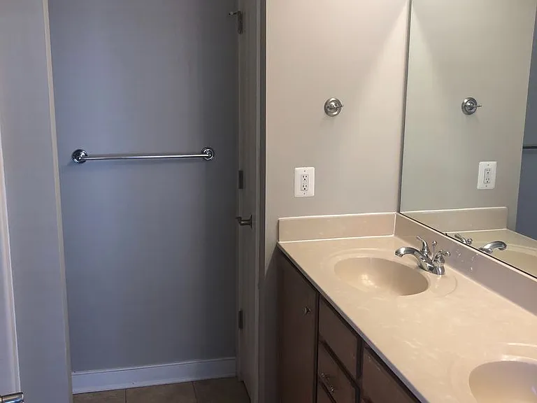178 Brookwood Dr — Photo 16