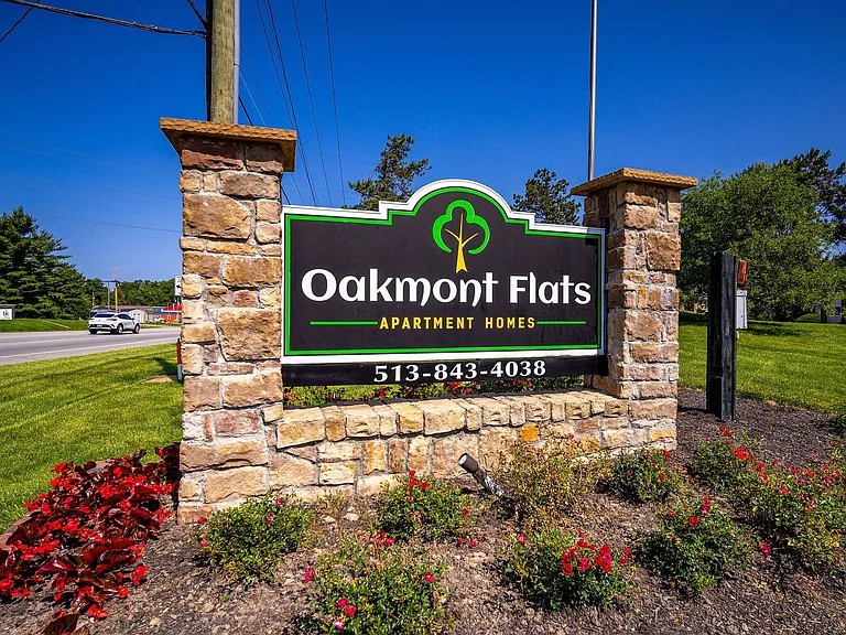 Oakmont Flats Apartments — Photo 28