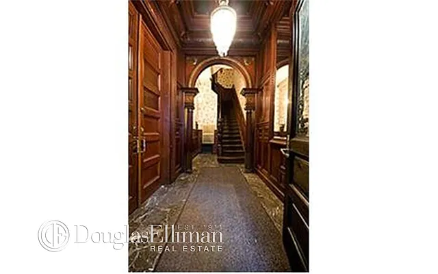 Rented by Douglas Elliman | media 25