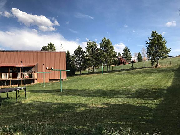 3rd image of 270 Hillview Dr