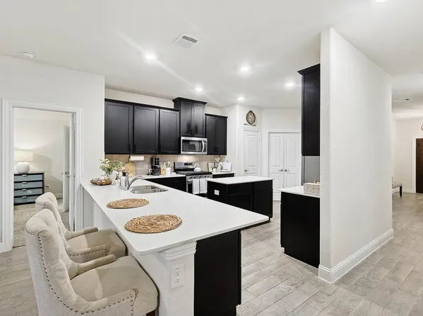 4036 Woodford Dr, Forney, TX 75126