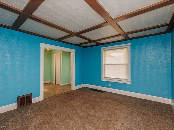5th image of 2403 E 34th St