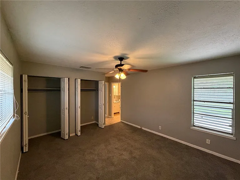 4406 Donegal Dr — Photo 20