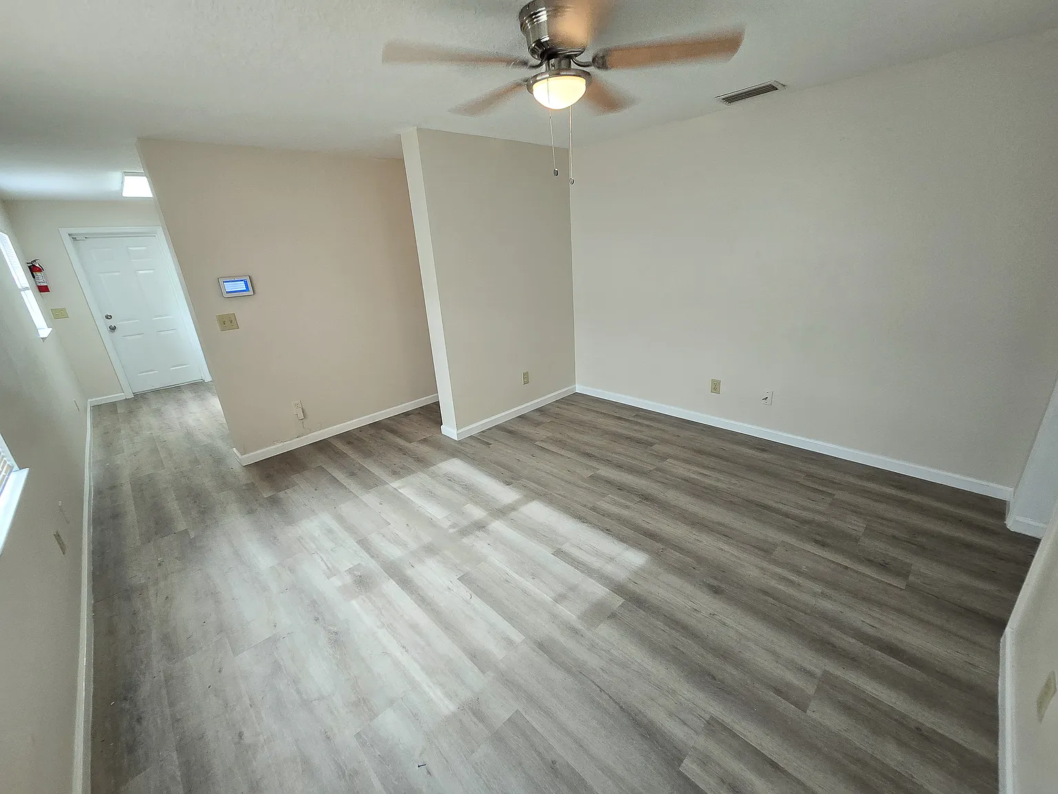 2 bed, 700 sqft, $1,175 — Photo 3