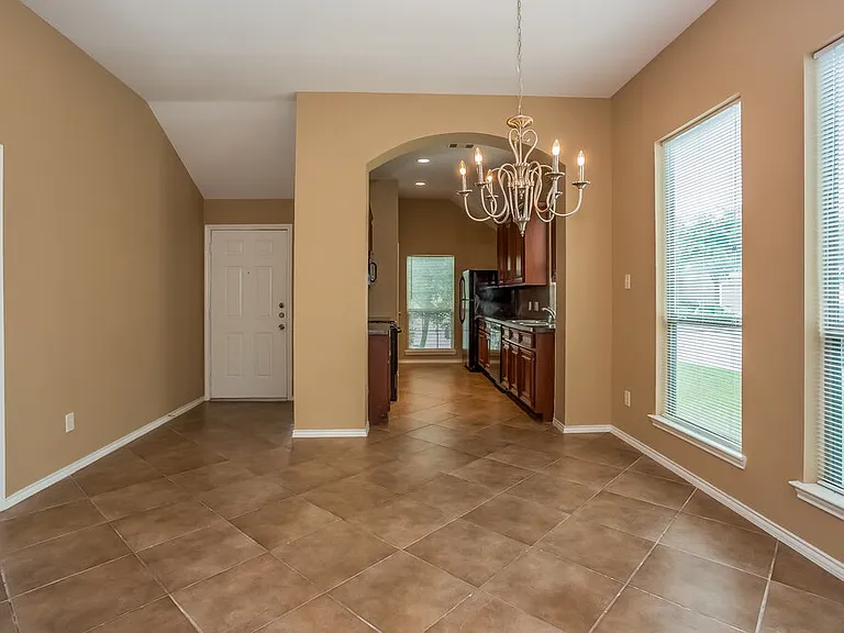 16531 Strathmore Manor Ln — Photo 6