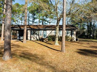 141 Ole Oak St, Loris, SC 29569