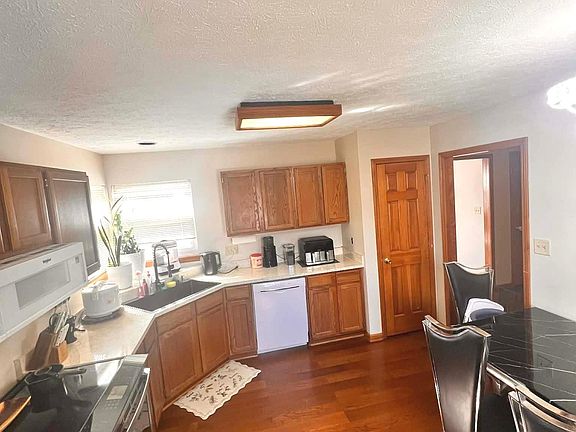 5th image of 126 Tracy Ridge Blvd