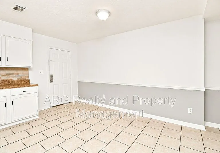 2142 Fairway Ct SE #A — Photo 6