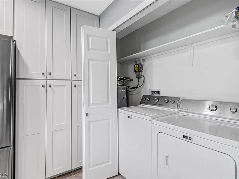 4312 S Bay Cir — Photo 12