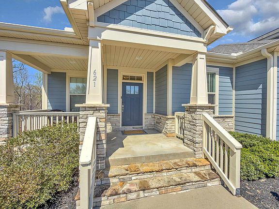 2nd image of 621 Longfellow Way