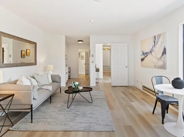 9911 Caloden St, Oakland, CA 94605