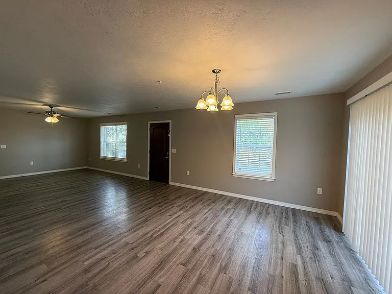 160 Sunrise Cv — Photo 26