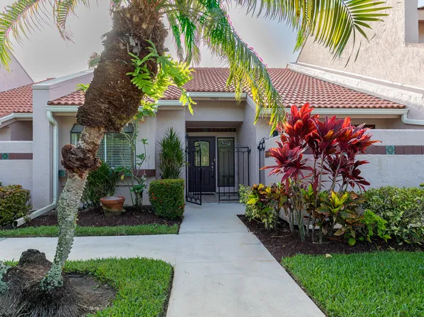 3303 SE Sandpiper Circle, Port St Lucie, FL 34952