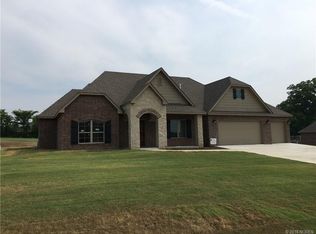 14573 Eagle Dr, Claremore, OK 74017
