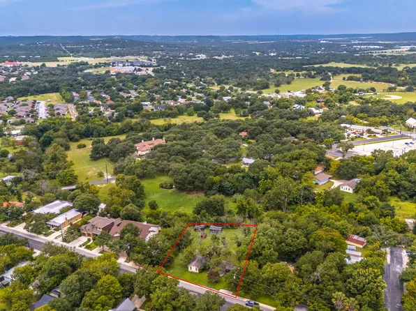 316 W San Antonio Ave, Boerne, TX 78006