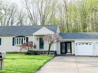42009 Adelbert St, Elyria, OH 44035
