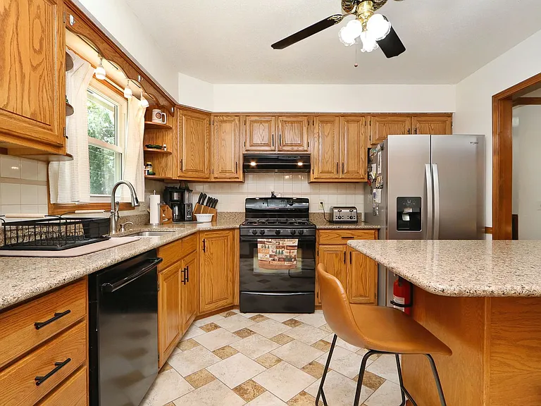 119 N Kaw Dr — Photo 11