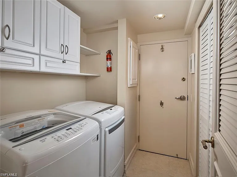 4041 Gulf Shore Blvd N #5 — Photo 17