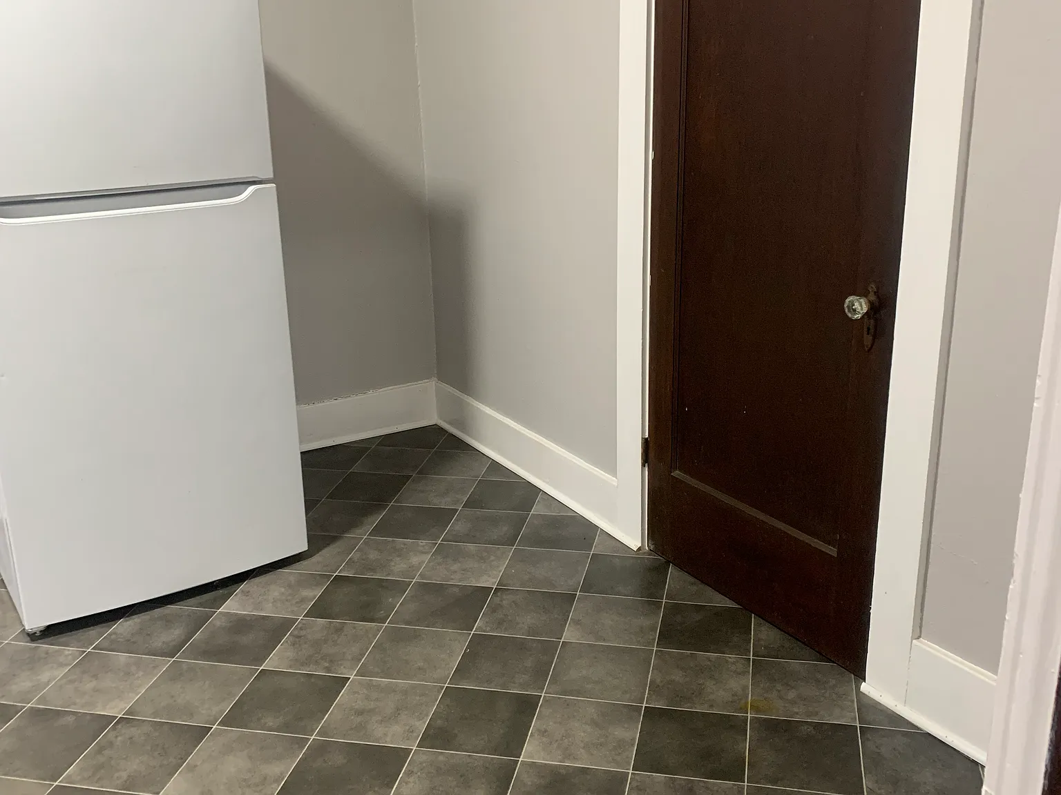 107 Mason St — Photo 4
