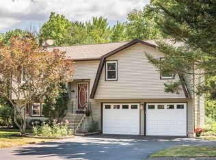 74 Harold Rd, Farmington, CT 06032