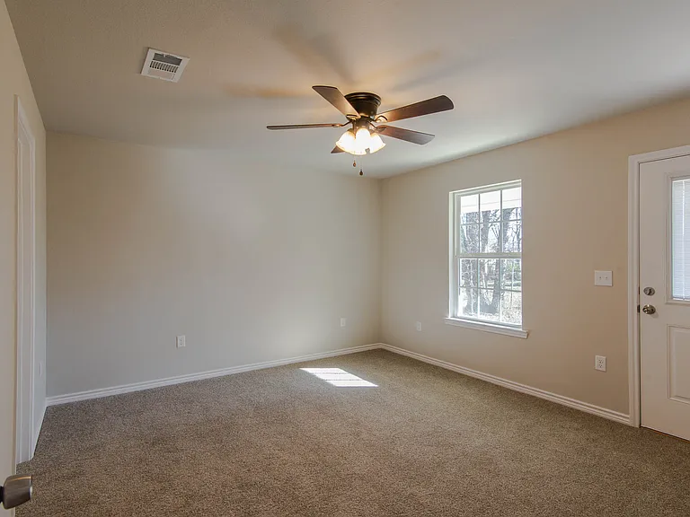 1014 Pine St — Photo 5