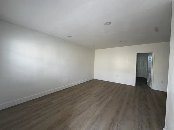 500 13th St APT 10, Miami Beach, FL 33139