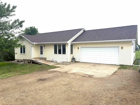 104 Janes Way, Yankton, SD 57078