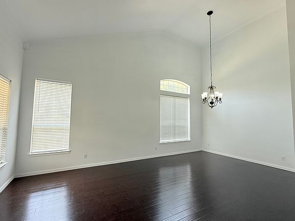 4th image of 1313 Baythorne Dr