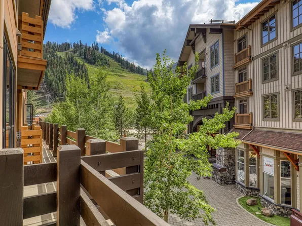 1750 Village East #5-212, Olympic Valley, CA 96146