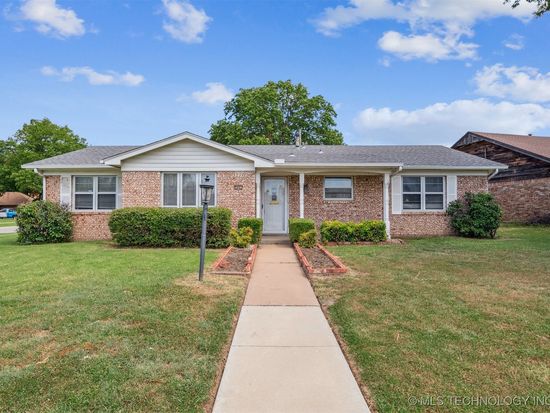 9407 E 39th St, Tulsa, OK 74145