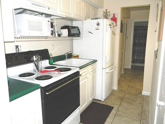 3rd image of 22302 Vick St APT 112