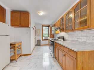 447 W 48th St APT 4E, New York, NY 10036