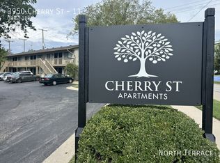 3950 N Cherry St APT 11, Kansas City, MO 64116