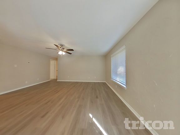 2nd image of 1718 Kingston Dr