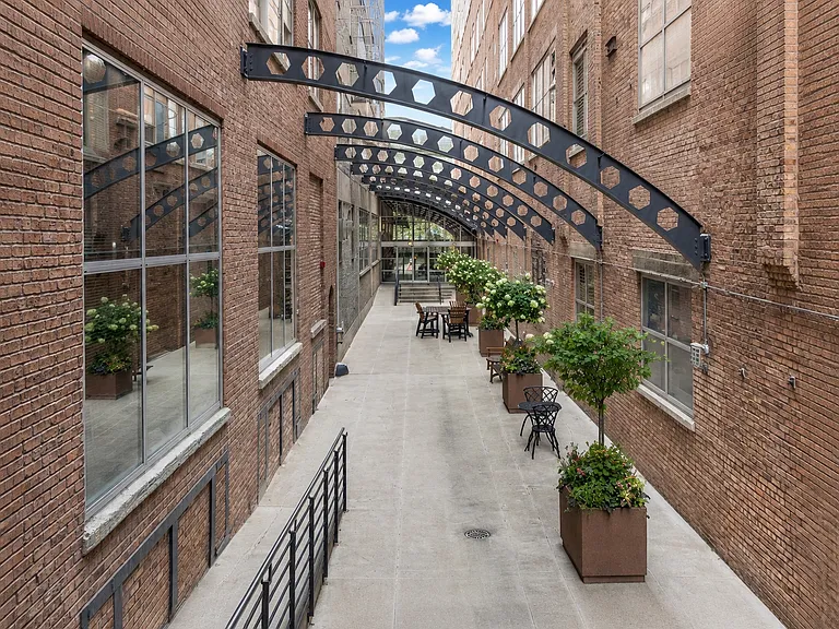 500 S Clinton St #224 — Photo 40