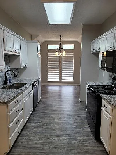 103 Woodhaven Dr — Photo 4