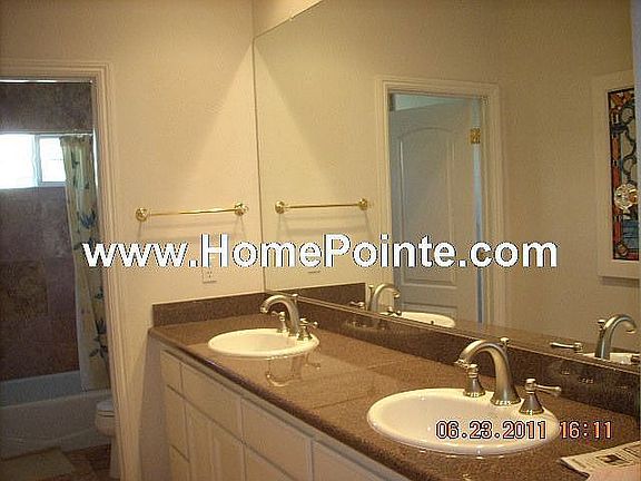 Upstairs Hall Bathroom
