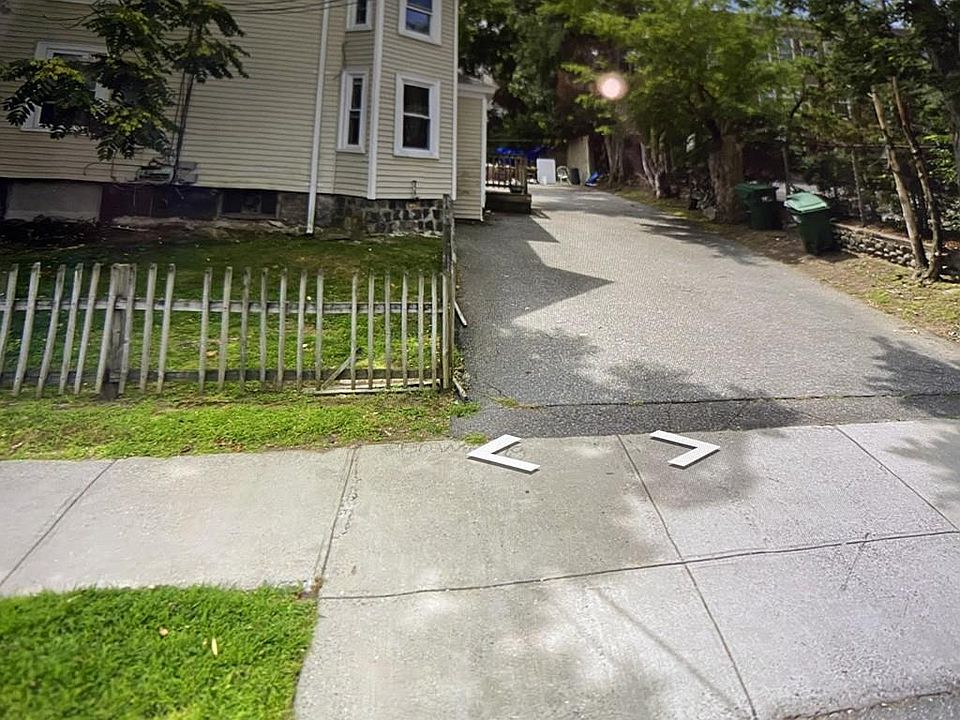 2nd image of 50 Winthrop St