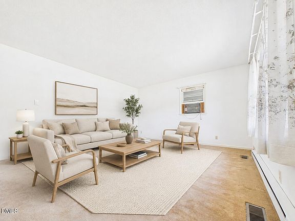 5th image of 2409 Landis Dr